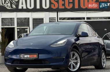 Tesla Model Y  2020