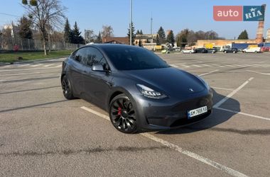 Tesla Model Y  2020