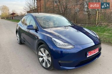 Tesla Model Y  2021