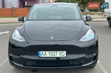 Tesla Model Y  2021