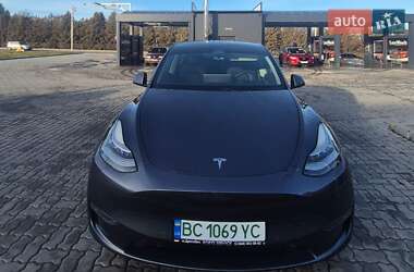 Tesla Model Y  2020