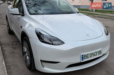 Tesla Model Y  2023