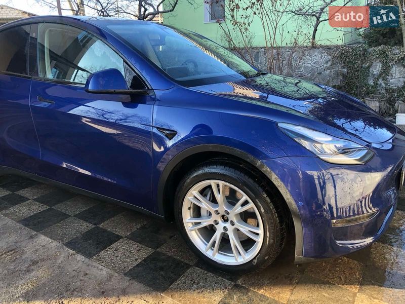 Tesla Model Y 2022