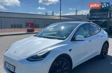 Tesla Model Y 2022