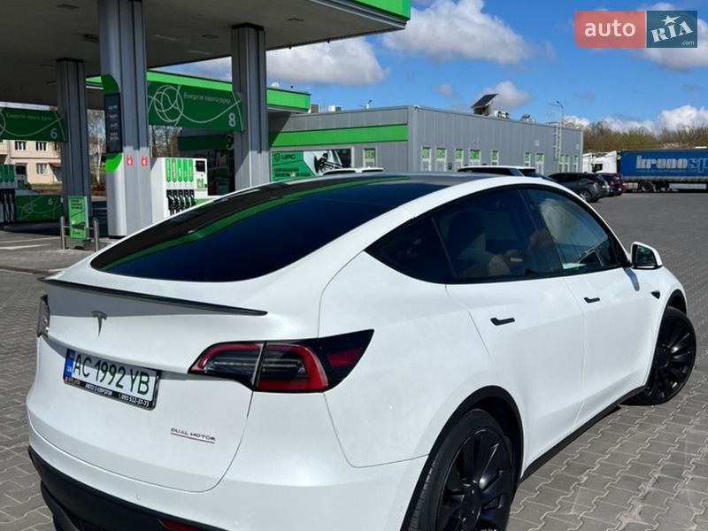 Позашляховик / Кросовер Tesla Model Y 2022 в Луцьку