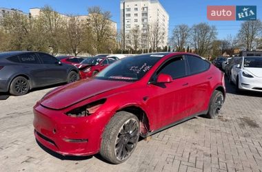 Tesla Model Y 2021