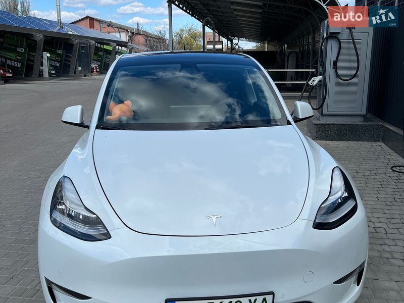 Внедорожник / Кроссовер Tesla Model Y 2022 в Дрогобыче