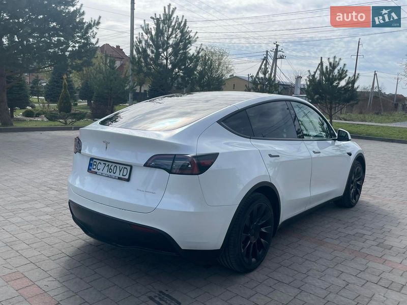 Внедорожник / Кроссовер Tesla Model Y 2023 в Львове
