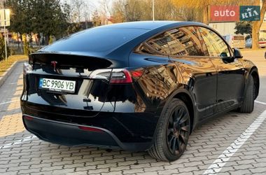 Tesla Model Y  2021