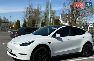 Tesla Model Y 2023
