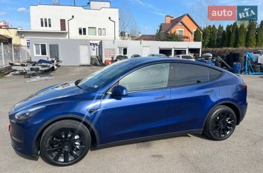 Tesla Model Y  2022