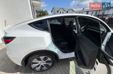 Внедорожник / Кроссовер Tesla Model Y 2021 в Львове