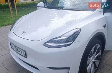 Tesla Model Y  2022