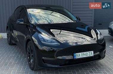 Tesla Model Y  2021