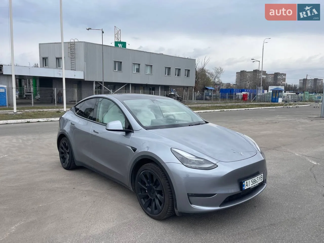 2024 Tesla Model Y - мініатюра 5