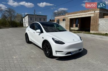 Tesla Model Y  2022