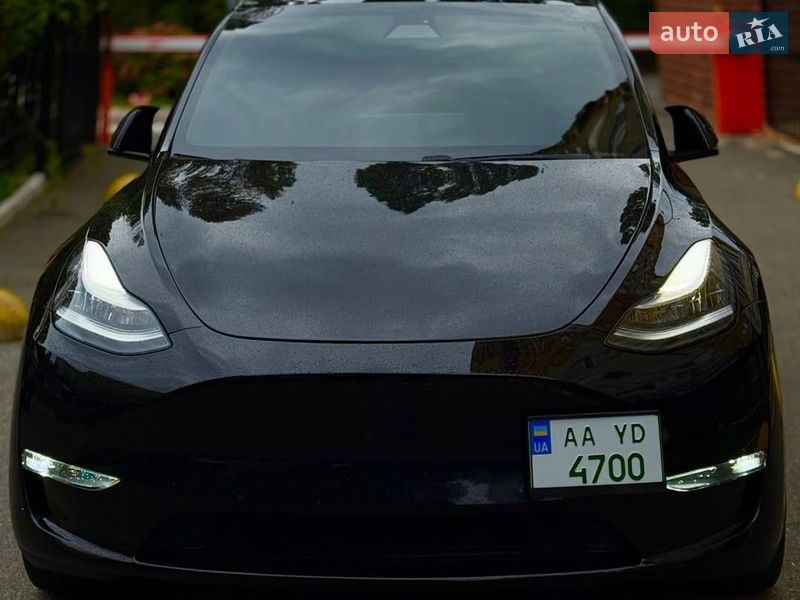 Tesla Model Y 2020