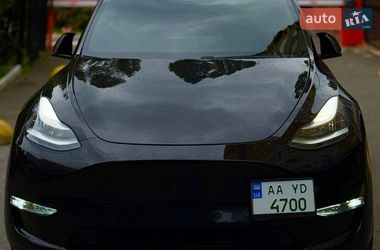 Tesla Model Y 2020