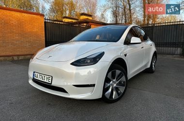 Tesla Model Y  2021