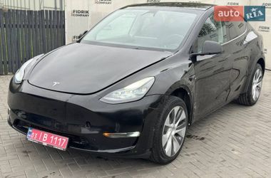 Tesla Model Y  2023