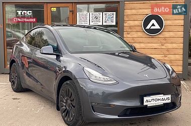 Tesla Model Y  2022