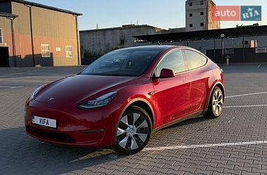 Tesla Model Y  2022
