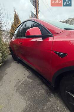 Tesla Model Y  2021
