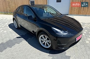 Tesla Model Y  2022