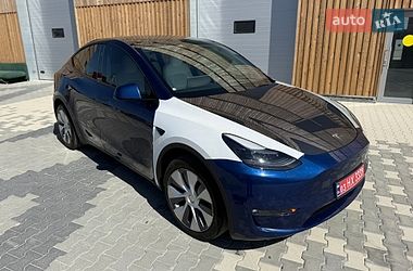 Tesla Model Y  2023