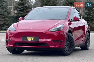 Tesla Model Y  2023