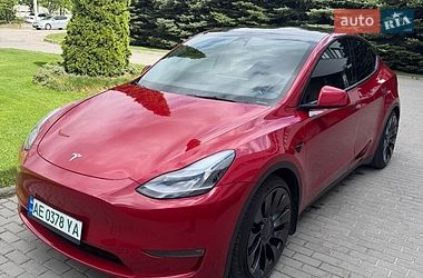 Tesla Model Y  2022