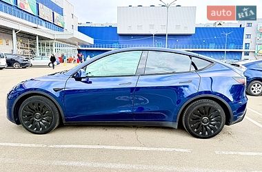 Tesla Model Y  2021