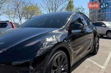 Tesla Model Y  2023