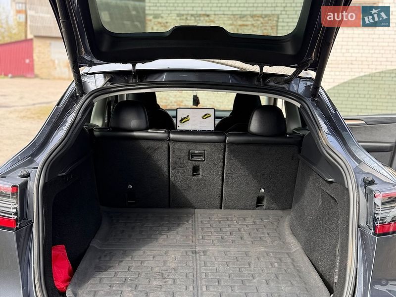 Внедорожник / Кроссовер Tesla Model Y 2023 в Березному