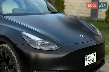 Tesla Model Y  2022