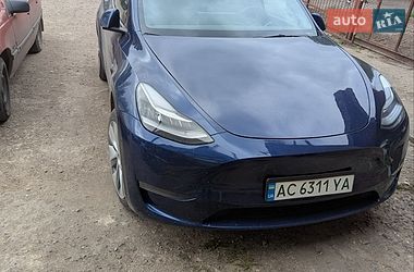 Tesla Model Y  2022