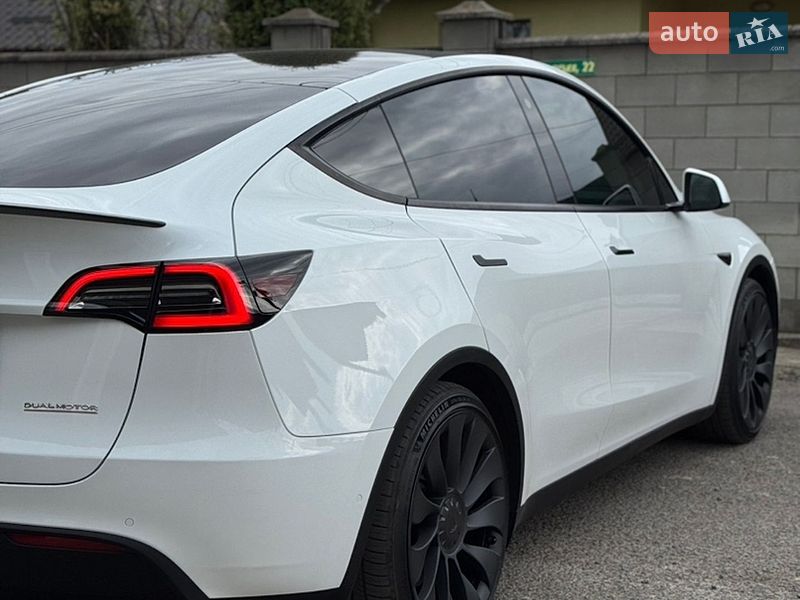 Внедорожник / Кроссовер Tesla Model Y 2022 в Киеве фото 11 Внедорожник / Кроссовер Tesla Model Y 2022 в Киеве
