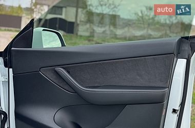 Внедорожник / Кроссовер Tesla Model Y 2022 в Киеве фото 27 Внедорожник / Кроссовер Tesla Model Y 2022 в Киеве