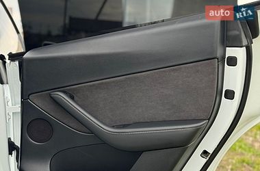 Внедорожник / Кроссовер Tesla Model Y 2022 в Киеве фото 36 Внедорожник / Кроссовер Tesla Model Y 2022 в Киеве