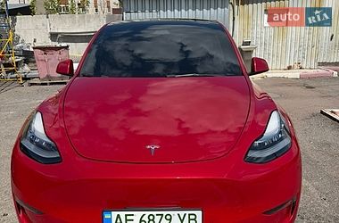 Tesla Model Y  2022