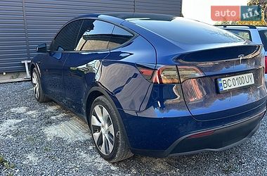 Tesla Model Y  2021