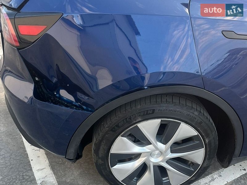 Позашляховик / Кросовер Tesla Model Y 2021 в Києві