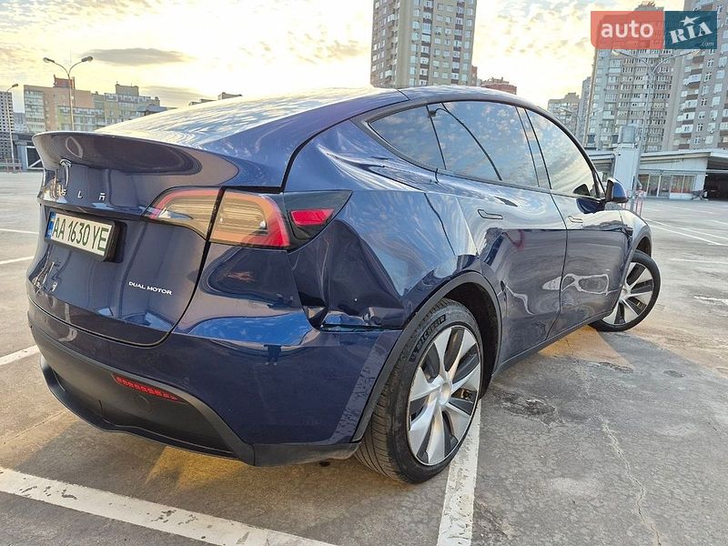 Позашляховик / Кросовер Tesla Model Y 2021 в Києві