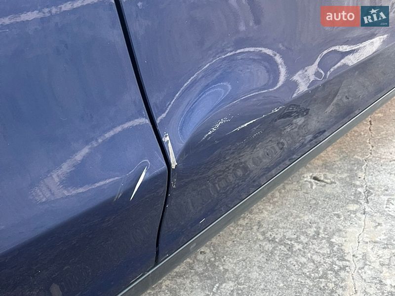 Позашляховик / Кросовер Tesla Model Y 2021 в Києві
