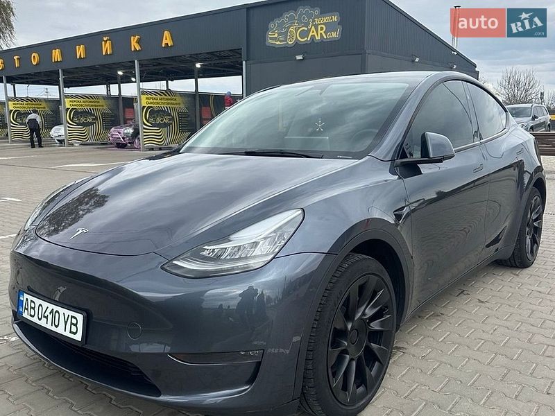 Tesla Model Y