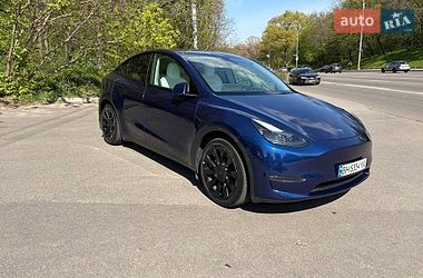 Tesla Model Y  2023