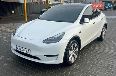 Tesla Model Y  2023