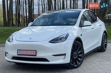 Tesla Model Y  2021