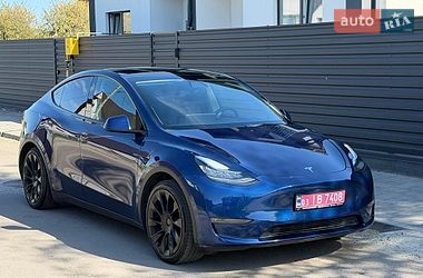 Tesla Model Y  2023