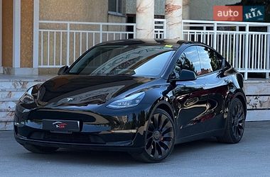 Tesla Model Y  2022